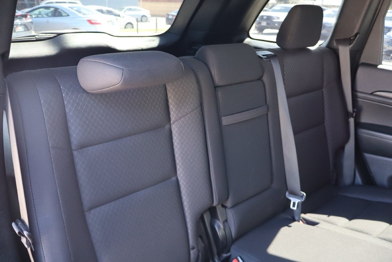 Jeep Grand Cherokee Vehicle Full-screen Gallery Image 20