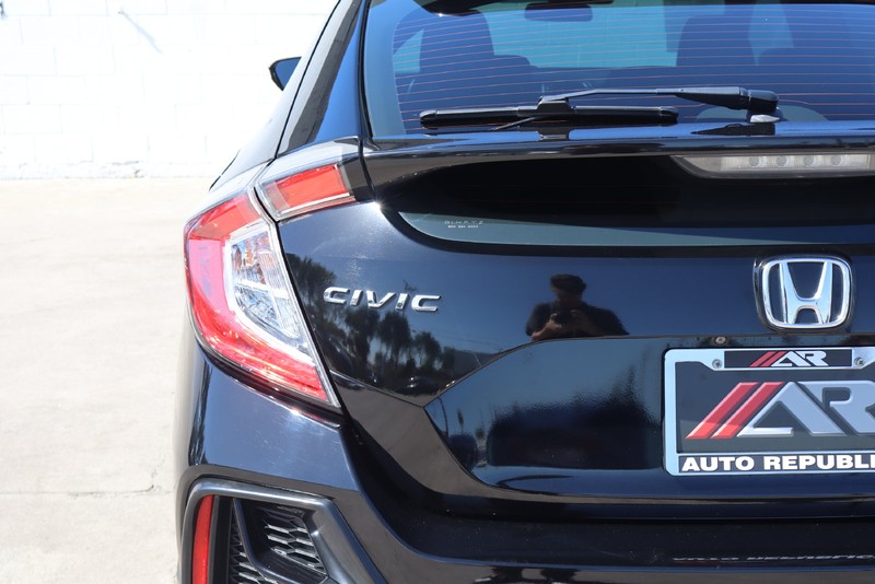 Honda Civic Hatchback Vehicle Full-screen Gallery Image 07