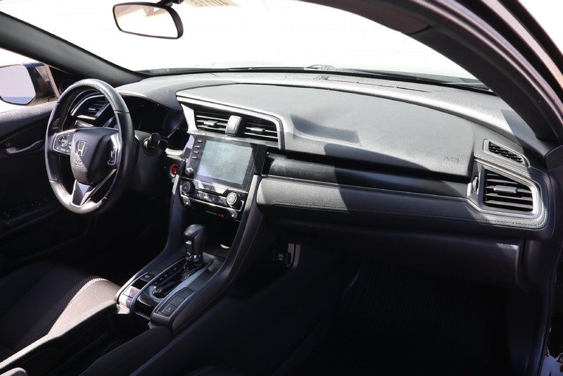 Honda Civic Hatchback Vehicle Full-screen Gallery Image 18
