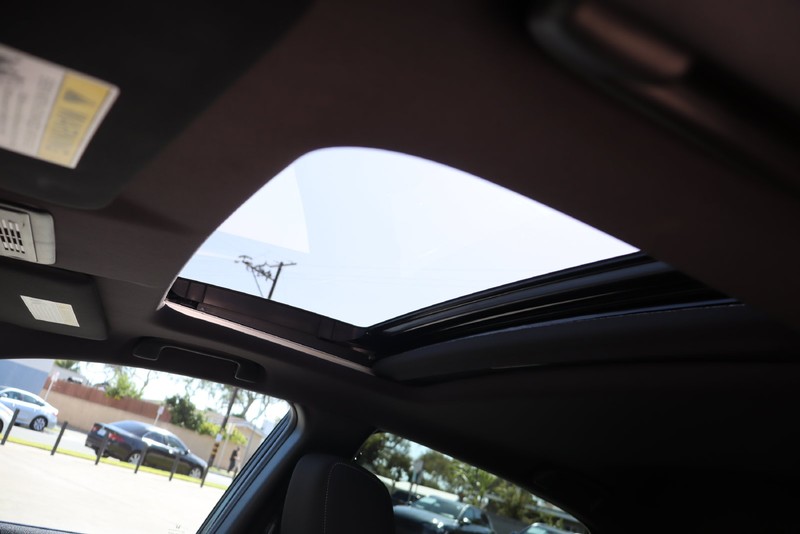 Honda Civic Hatchback Vehicle Full-screen Gallery Image 29
