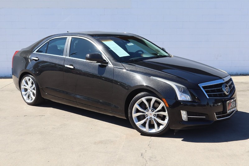Cadillac ATS Vehicle Full-screen Gallery Image 01