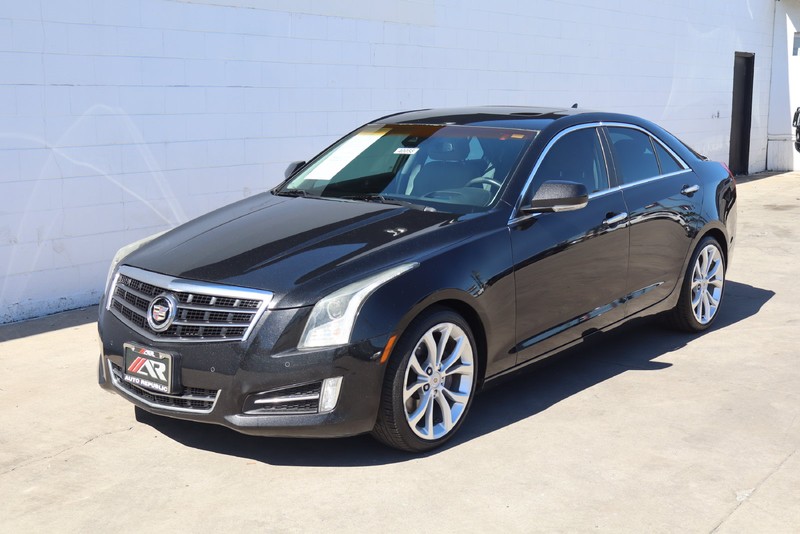 Cadillac ATS Vehicle Full-screen Gallery Image 12