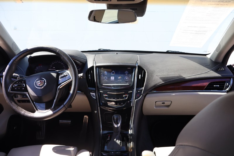 Cadillac ATS Vehicle Full-screen Gallery Image 23