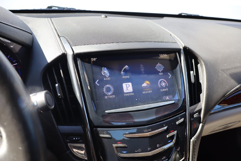 Cadillac ATS Vehicle Full-screen Gallery Image 27