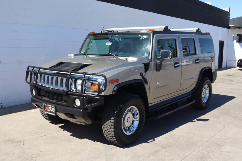 HUMMER H2 Vehicle Full-screen Gallery Image 12