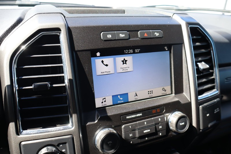 Ford Super Duty F-250 SRW Vehicle Full-screen Gallery Image 27