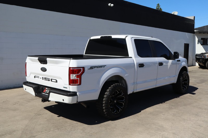 Ford F-150 Vehicle Full-screen Gallery Image 05