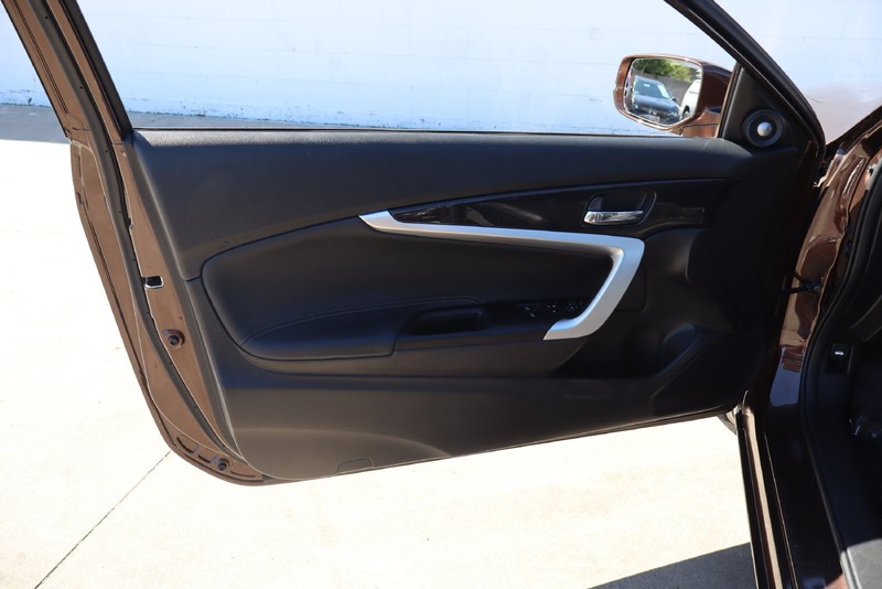 Honda Accord Coupe Vehicle Full-screen Gallery Image 14