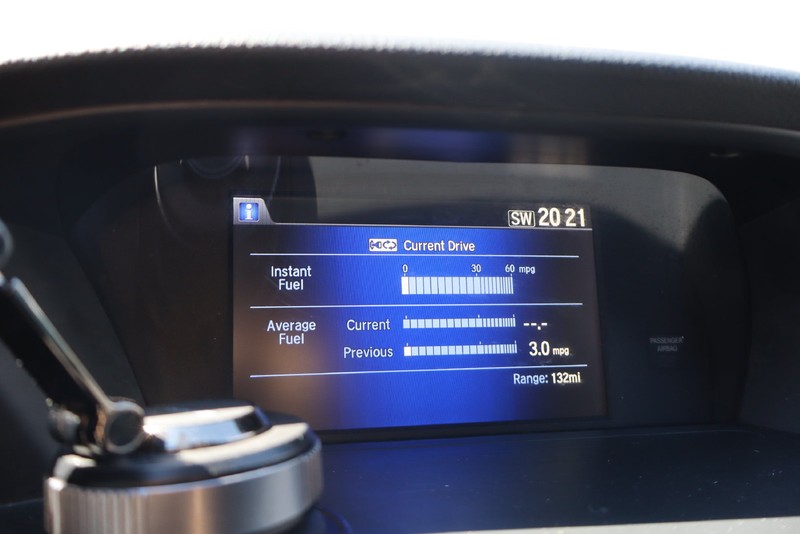 Honda Accord Coupe Vehicle Full-screen Gallery Image 25
