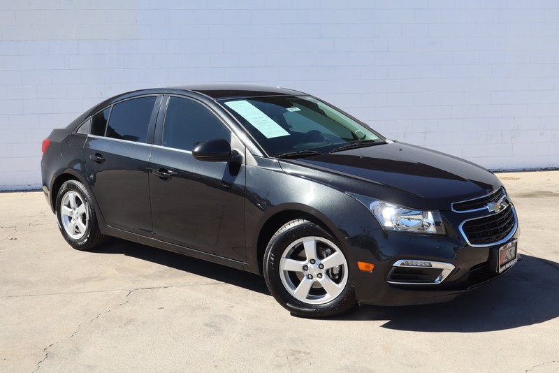 Chevrolet Cruze Limited Vehicle Full-screen Gallery Image 01