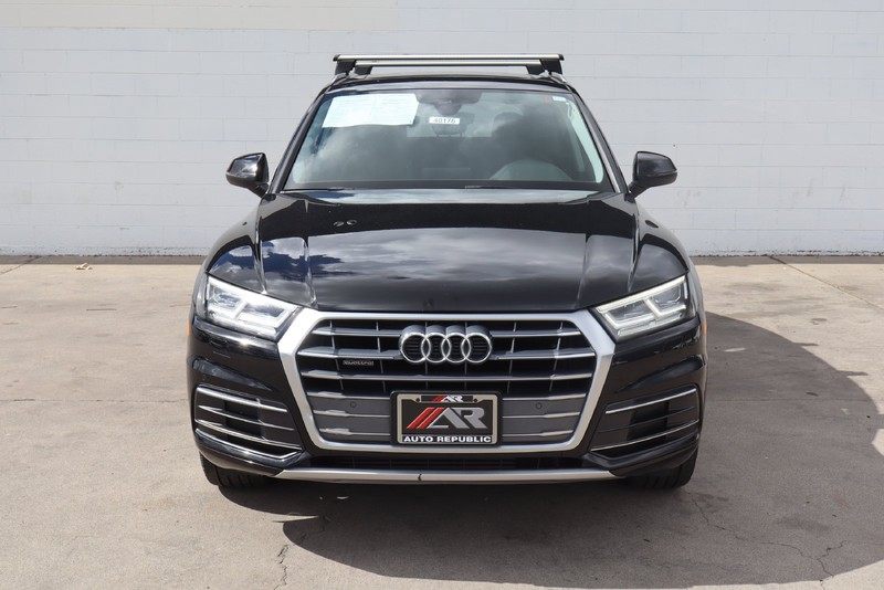 Audi Q5 Vehicle Full-screen Gallery Image 02