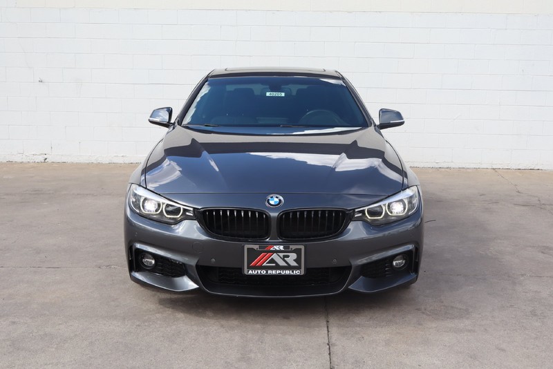 BMW 4 Series Vehicle Full-screen Gallery Image 02