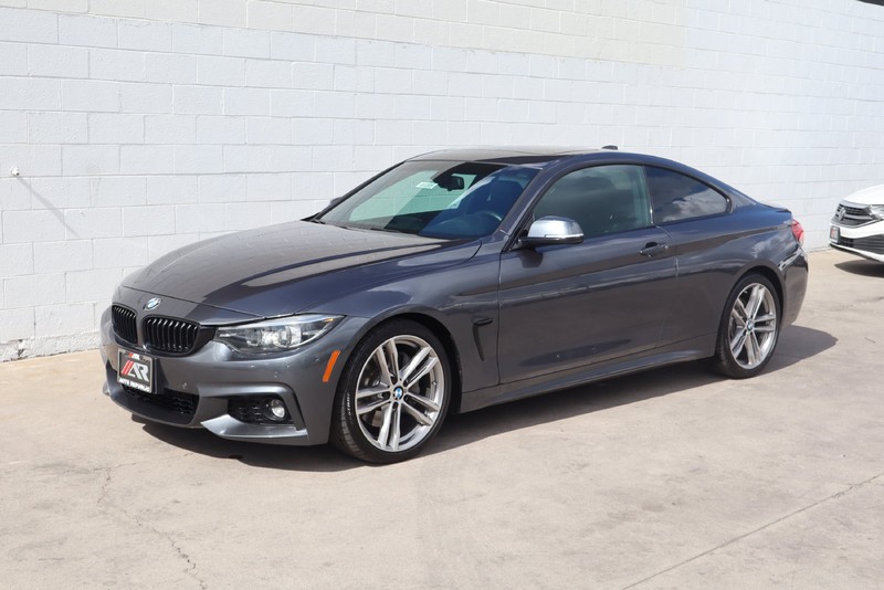 BMW 4 Series Vehicle Full-screen Gallery Image 11