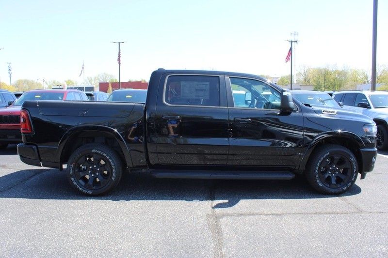 Ram 1500 Vehicle Image 02