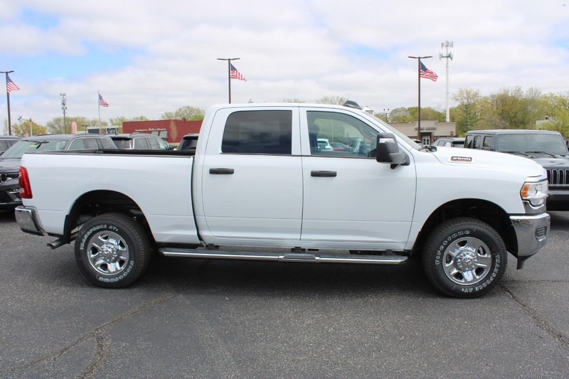 Ram 2500 Vehicle Image 02