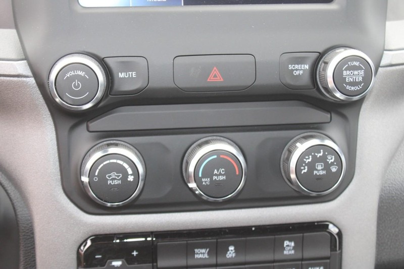 Ram 2500 Vehicle Image 12