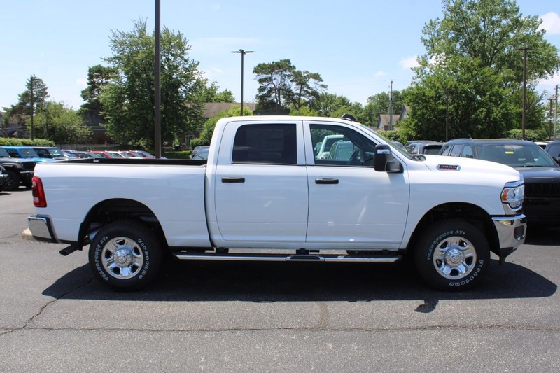 Ram 2500 Vehicle Image 02