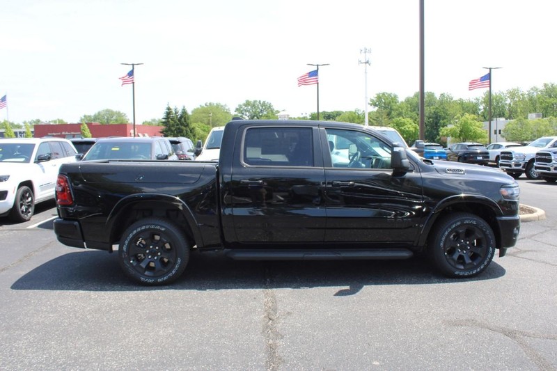 Ram 1500 Vehicle Image 02