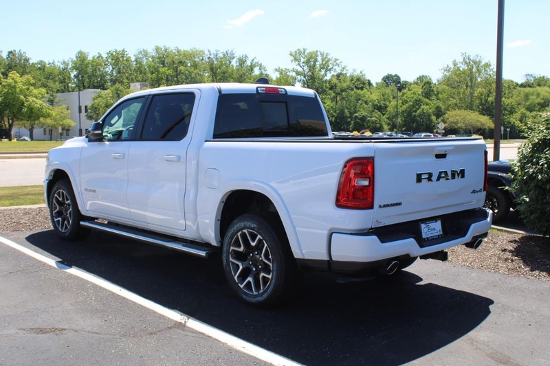 Ram 1500 Vehicle Image 03