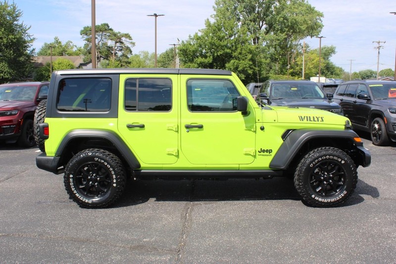 Jeep Wrangler Vehicle Image 02