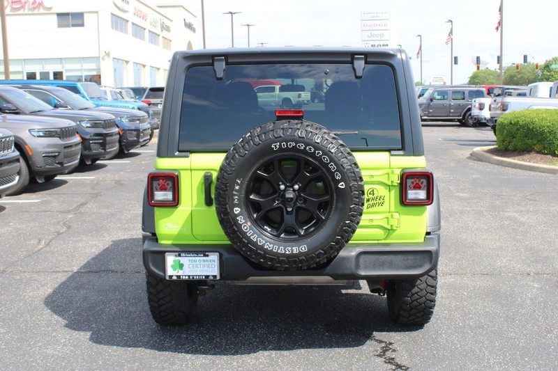 Jeep Wrangler Vehicle Image 04