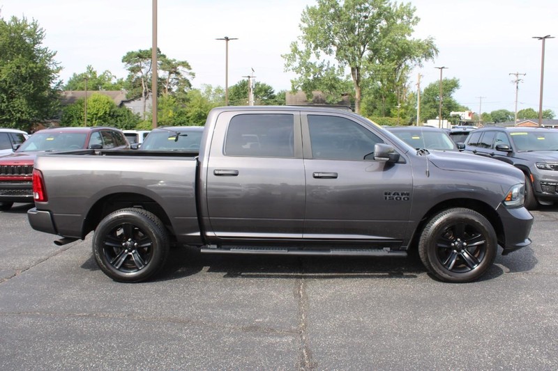 Ram 1500 Vehicle Image 02