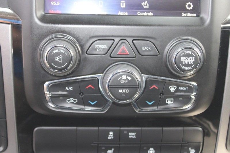 Ram 1500 Vehicle Image 18