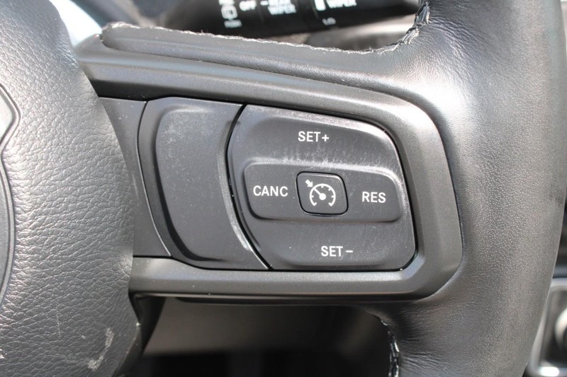 Jeep Wrangler Vehicle Image 15