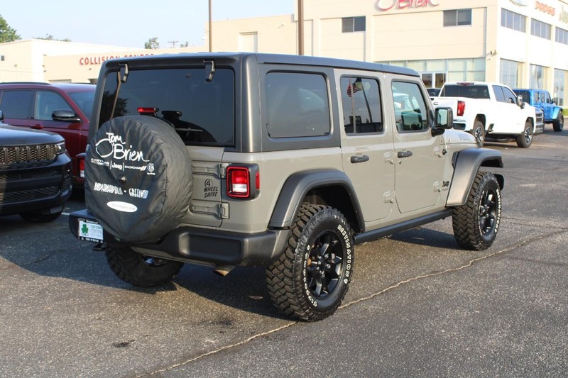 Jeep Wrangler Vehicle Image 03