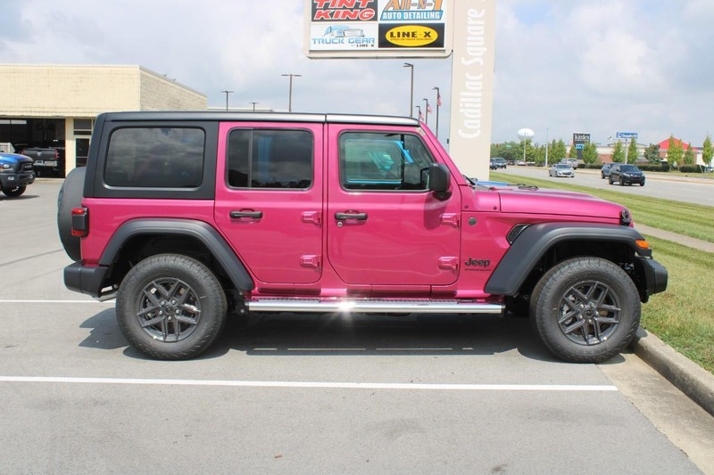 Jeep Wrangler Vehicle Image 02