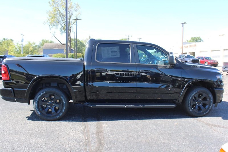 Ram 1500 Vehicle Image 02