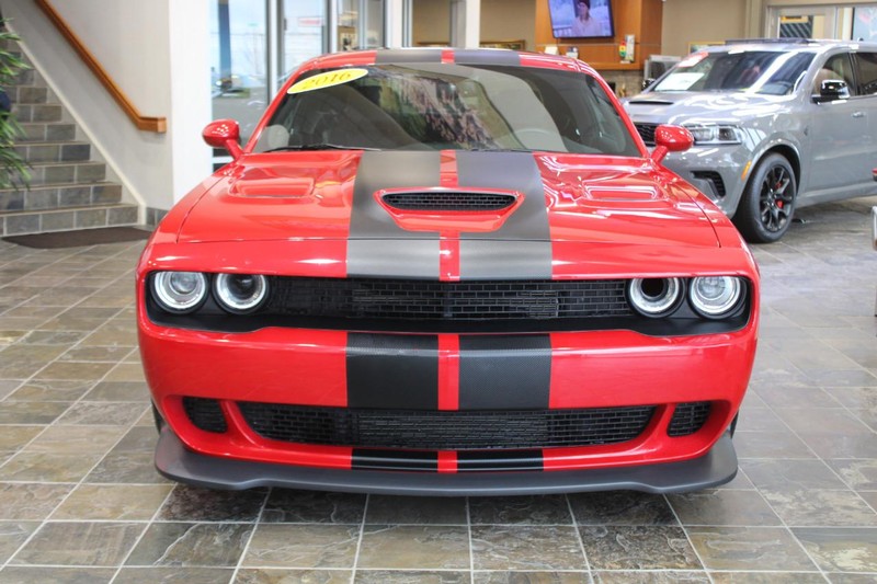 Dodge Challenger Vehicle Image 08