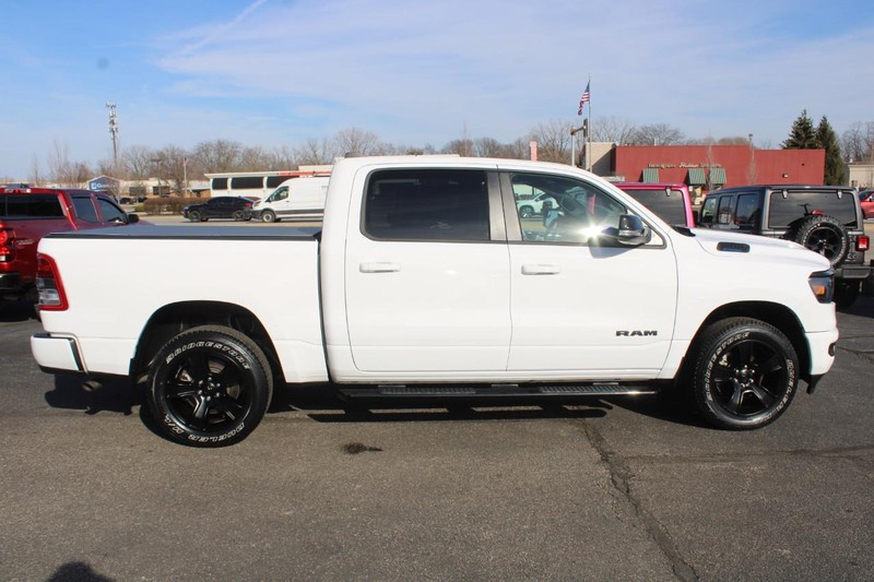 Ram 1500 Vehicle Image 02