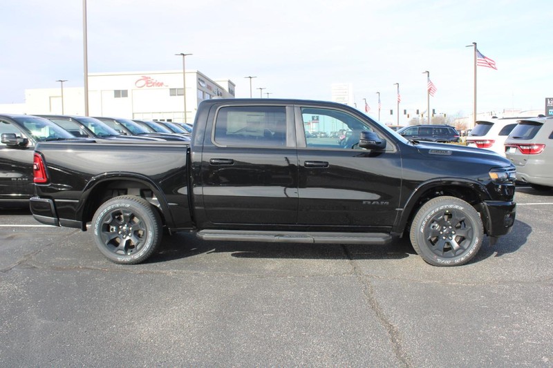 Ram 1500 Vehicle Image 02