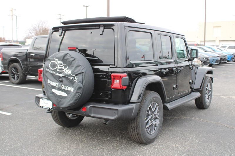 Jeep Wrangler Vehicle Image 03