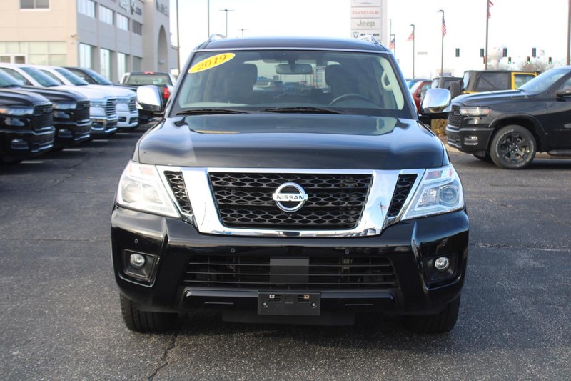 Nissan Armada Vehicle Image 10