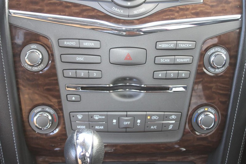 Nissan Armada Vehicle Image 22