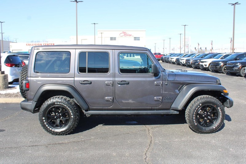 Jeep Wrangler Vehicle Image 02