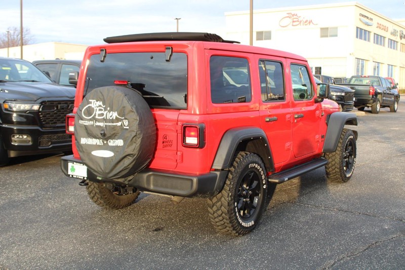 Jeep Wrangler Vehicle Image 03