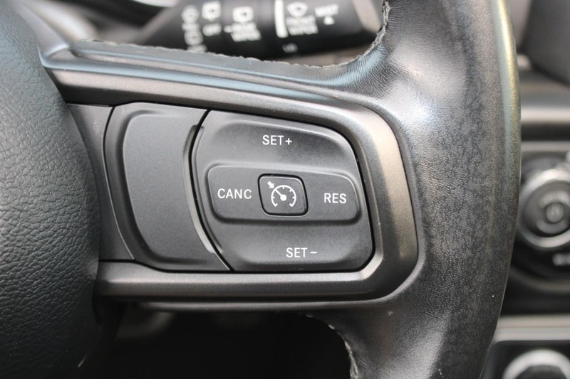 Jeep Wrangler Vehicle Image 15