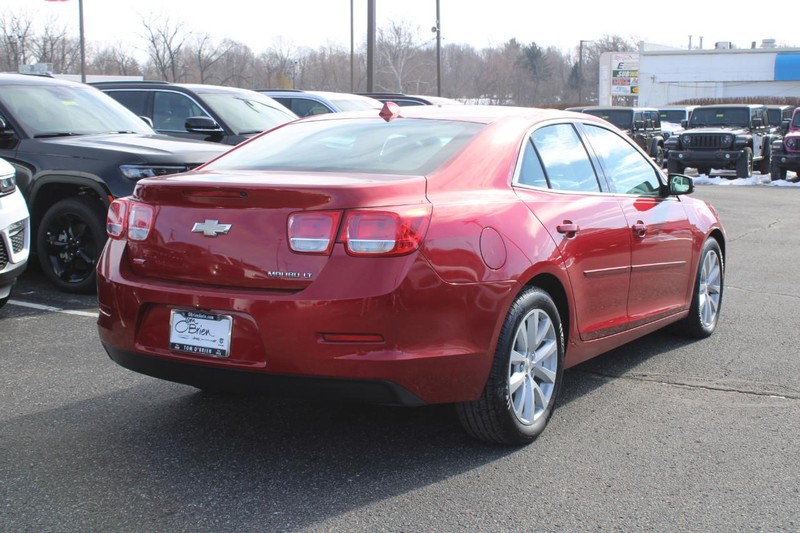 Chevrolet Malibu Vehicle Image 03