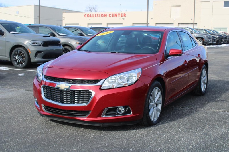 Chevrolet Malibu Vehicle Image 08