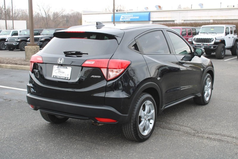 Honda HR-V Vehicle Image 03