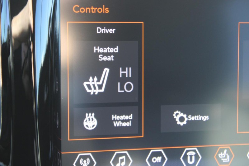 Jeep Compass Vehicle Image 18