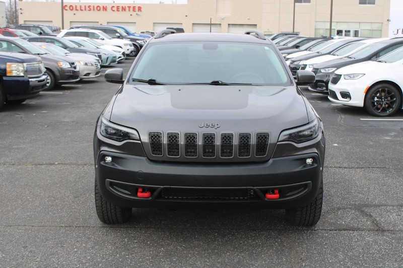 Jeep Cherokee Vehicle Image 09