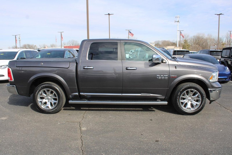 Ram 1500 Vehicle Image 02