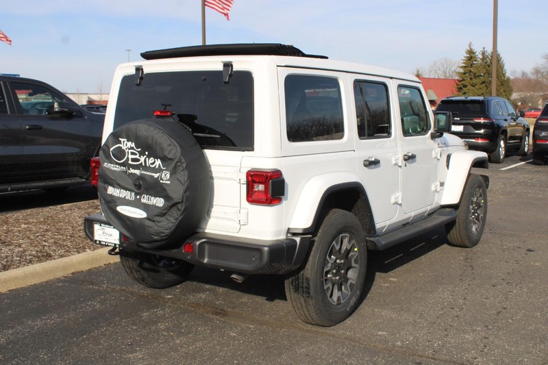 Jeep Wrangler Vehicle Image 03