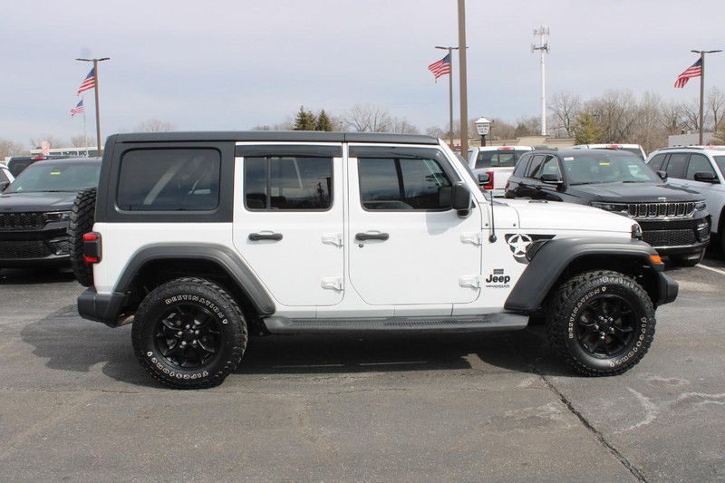 Jeep Wrangler Unlimited Vehicle Image 02