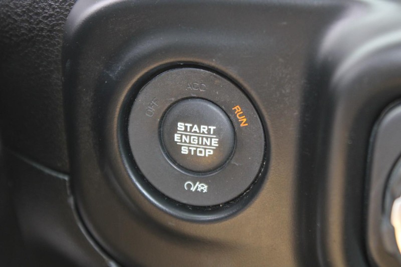 Jeep Wrangler Unlimited Vehicle Image 15