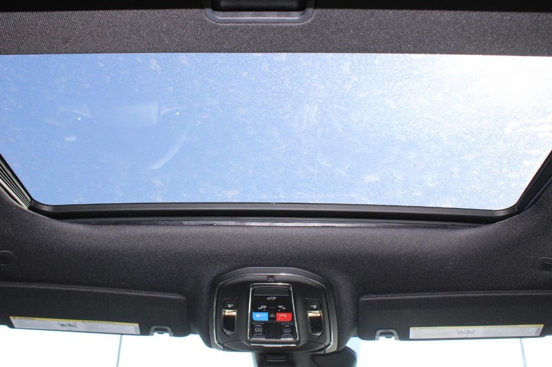 Jeep Grand Cherokee Vehicle Image 05